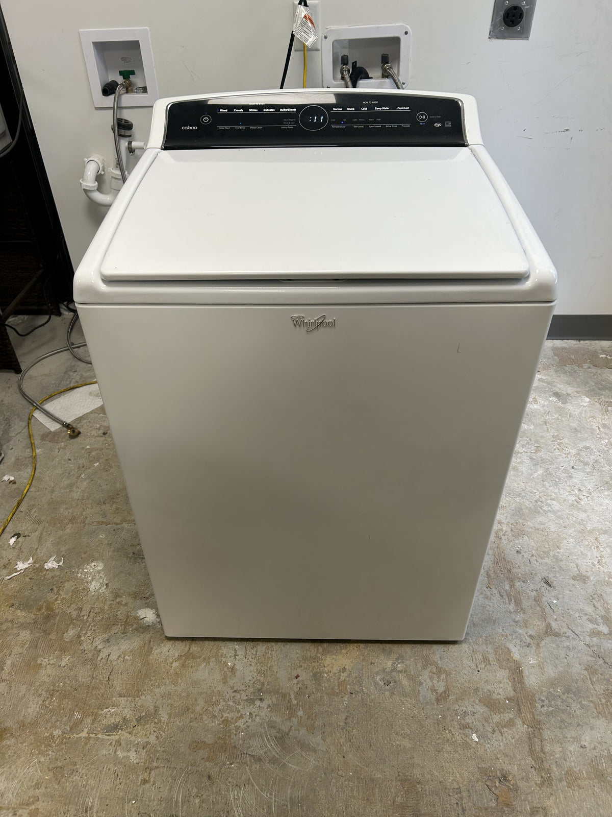 Pre Owned Whirlpool Top Load Washer WTW7000DW0PO Pre-Owned Appliance