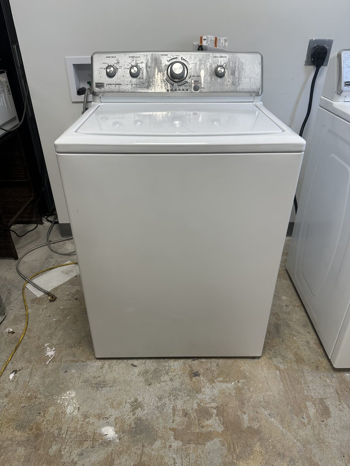 Pre Owned Maytag Top Load Washer/Dryer Set MVWC200XW2MEDC300XW0PO Pre-Owned Appliance