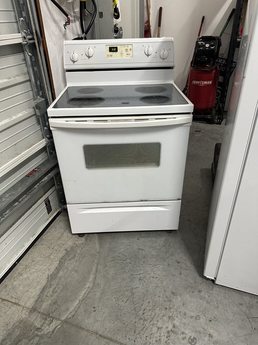 Pre Owned Whirlpool Electric Range RF364PXMQPO Pre-Owned Appliance