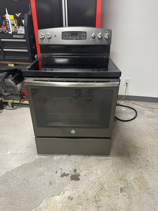 Pre Owned GE Electric Range JB690EF4ESPO Pre-Owned Appliance