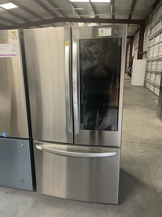 LG LFCS27596S InstaView 27-cu ft French Door SS Refrigerator Ice Maker and Door within Door