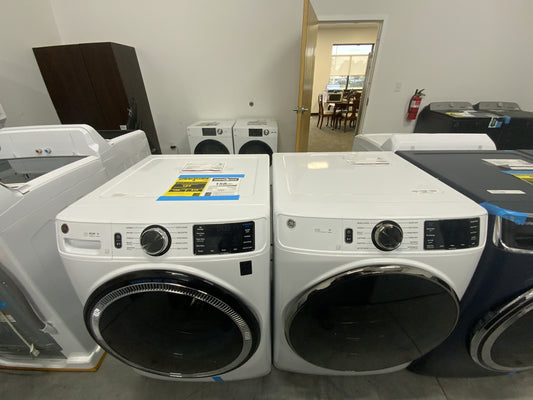 GE Front Load Washer (GFW550SSNWW) & Electric Dryer (GFD65ESSVWW) – Smart, Energy-Efficient Laundry Set in White